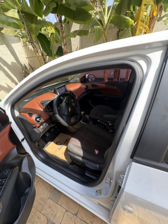 2011chevrolet-aveo-16l-big-8