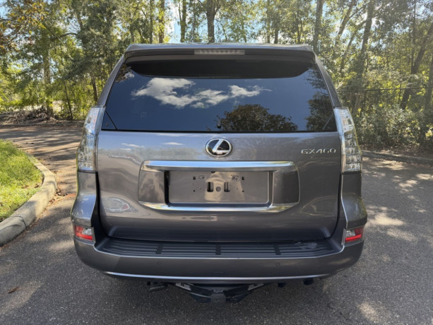 2023-lexus-gx-460-luxury-4wd-big-3