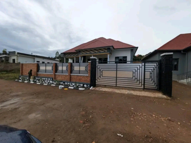 kanombe-busanza-hause-for-sale-big-1