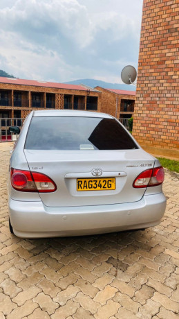 toyota-altis-2004-big-1