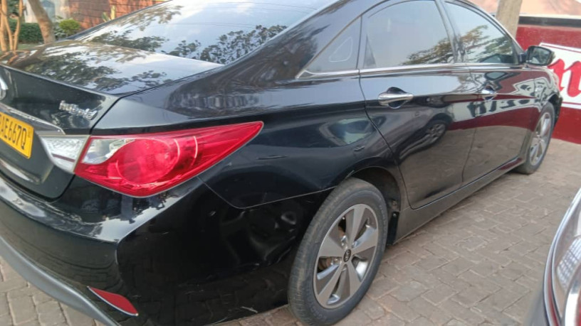 hyundai-sonata-big-1