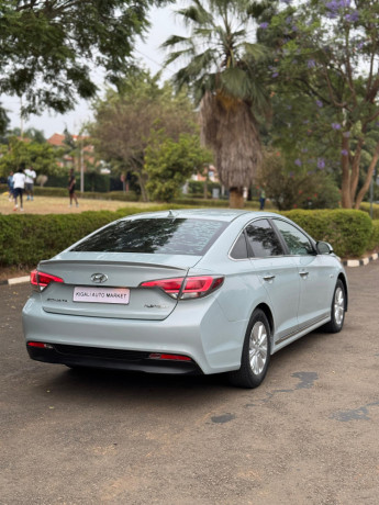 hyundai-sonata-big-3