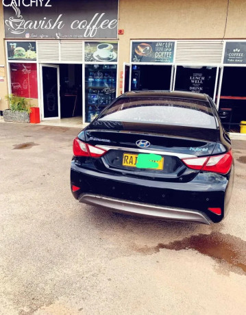 hyundai-sonata-big-0