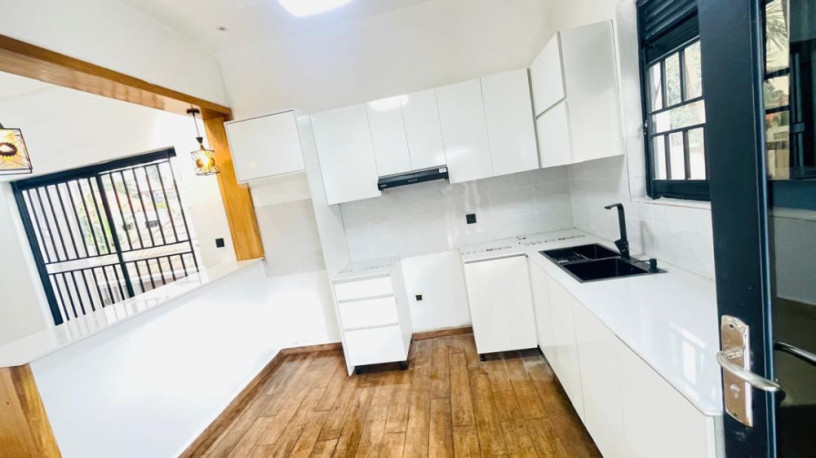 kimironko-modern-house-for-sale-in-kigali-big-3
