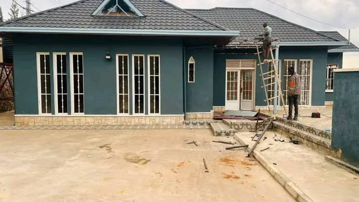 callwatsp-call-or-whatsapp-4bed-3kibagabaga-near-christian-school-house-for-rent-big-9