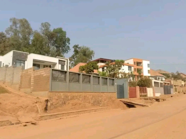 gacuriro-residential-plot-for-sale-180million-big-1