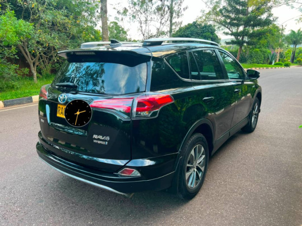 toyota-rav4-big-2