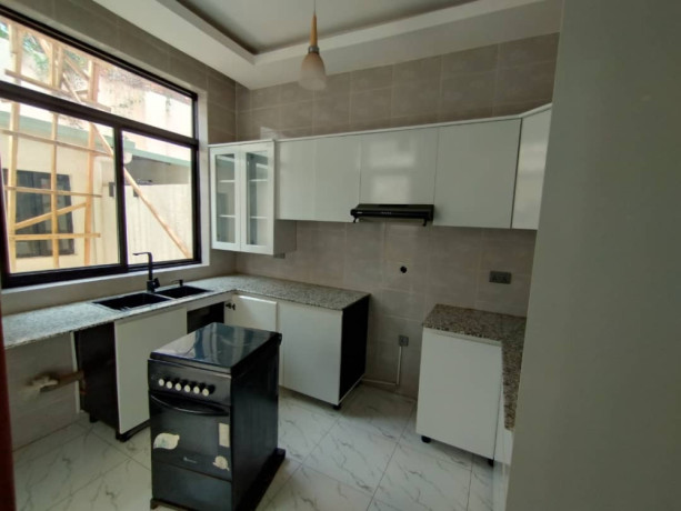 unfurnished-house-for-rent-in-kigali-kimironko-in-vp-neighborhood-on-tarmac-road-house-consist-2bedrooms-3bathrooms-at-700k-big-11
