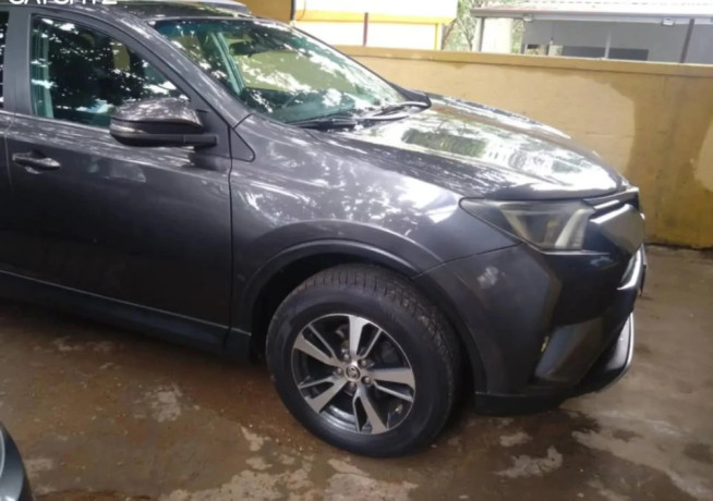 toyta-rav4-automatic-for-sale-big-2
