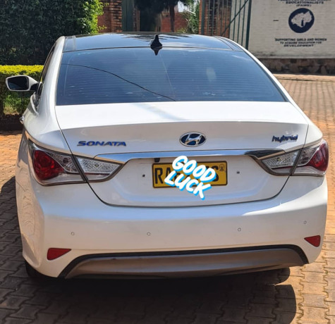 hyundai-sonata-big-0