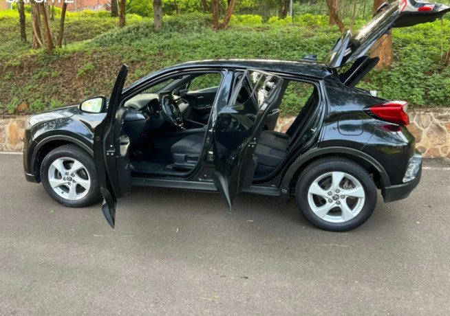 toyota-chry-hybrid-for-sale-big-0