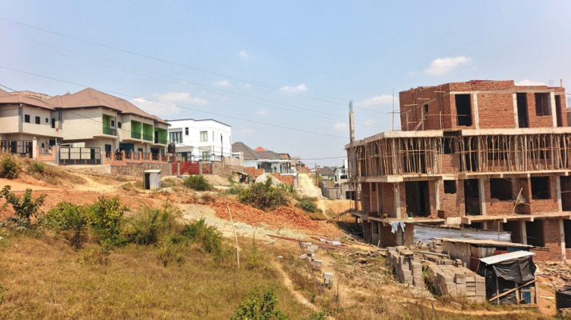 ikibanza-tugurisha-60m-kanombe-kabeza-big-1