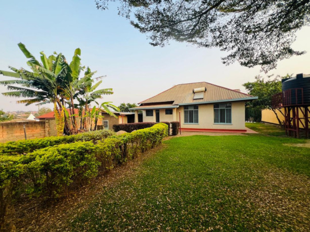 gacuriro-unfurnished-house-for-rent-in-kigali-big-7