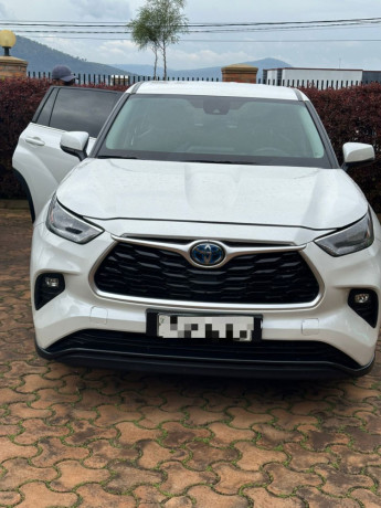 toyota-highlander-big-0