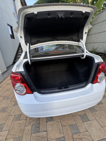 2011chevrolet-aveo-16l-big-6