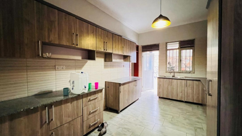 kimironko-unfurnished-house-for-rent-in-kigali-big-5