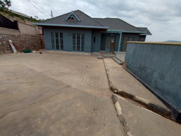 this-is-beautiful-unfurnished-house-for-rent-in-kibagabaga-on-tarmac-road-big-2