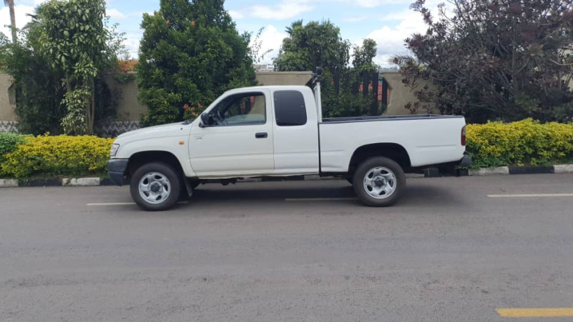 toyota-pickup-big-0