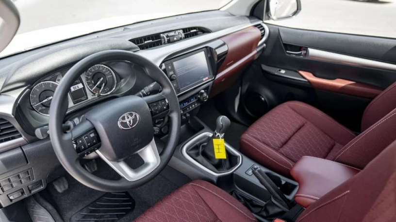 export-all-new-2025-toyota-hilux-sr5-27l-gasoline-big-5