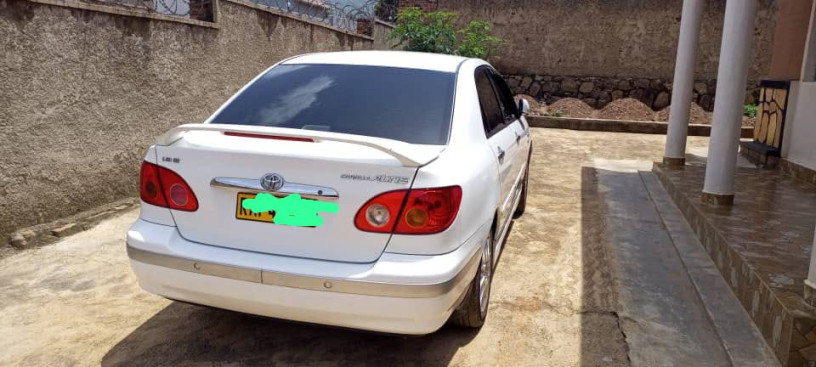 toyota-altis-big-0