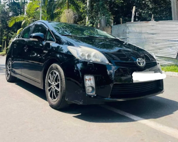 toyota-prius-automatic-hybrid-2011-for-sale-big-0