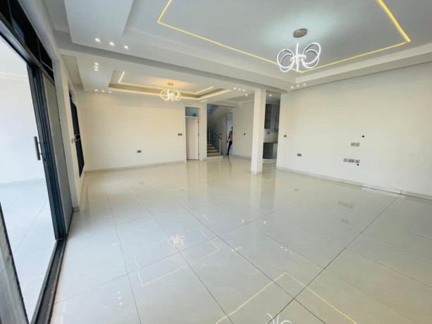 kibagabaga-kigali-new-and-big-house-for-sale-6bedrooms-at-350-millions-big-3