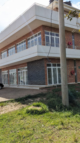 15-rebero-canal-olympia-very-big-unfurnished-commercial-house-for-sale-big-6