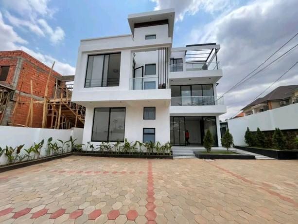 house-for-sale-in-kicukiro-kagarama-prime-neighborhood-big-0