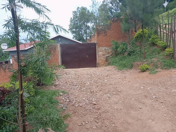 plot-with-old-house-for-sale-big-2