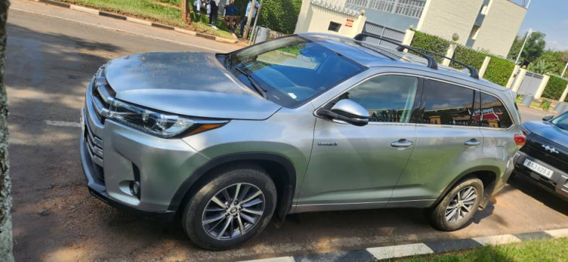 toyota-highlander-big-2