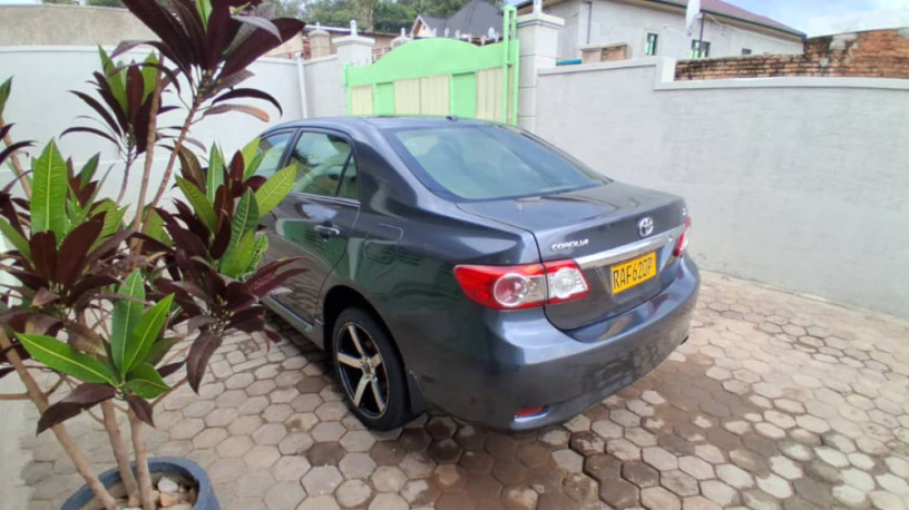 toyota-corolla-big-1