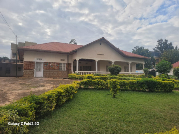 inzu-tugurisha-kibagabaga-600m-big-6