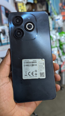 infinix-smart-8-big-1