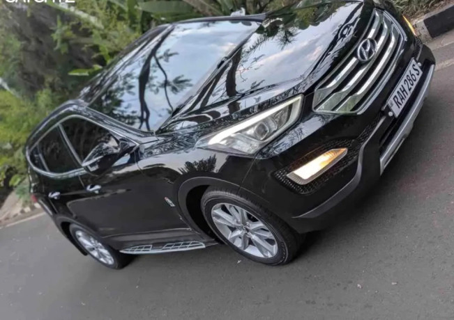 hyundai-santa-fe-2013-for-sale-big-1