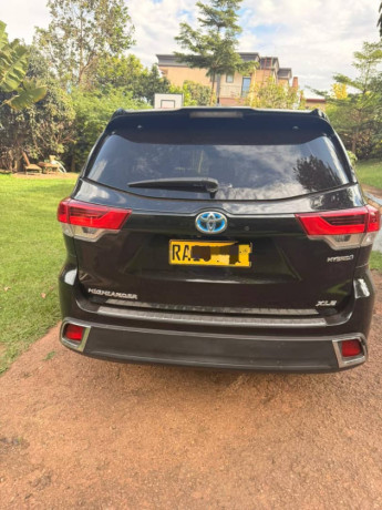 toyota-highlander-big-1