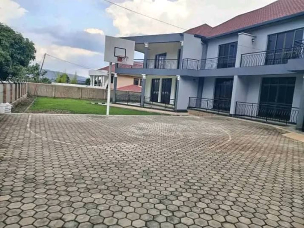 unfurnushed-house-for-rent-in-gacuriro-big-5