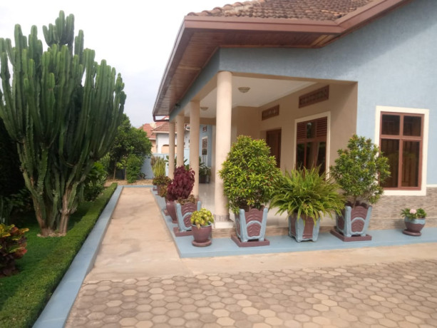 sm116-kibagabaga-kibagabaga-full-furnished-and-nice-house-for-rent-in-kigali-rwanda-big-6