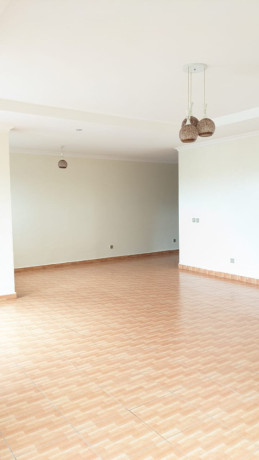 bb-014-gacuriro-very-nice-unfurnished-house-for-rent-big-10