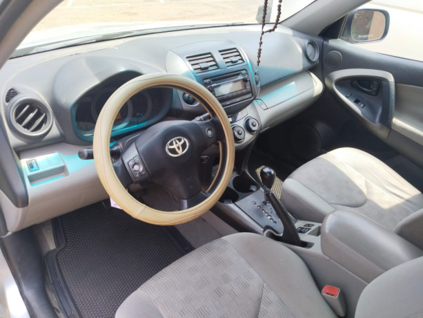 toyota-rav4-2012-14m-frw-big-6