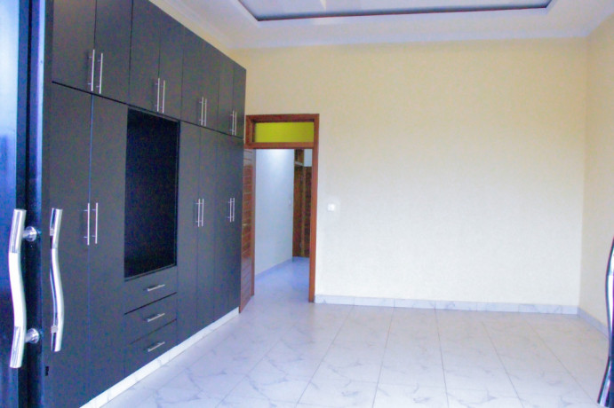 ep-068-kibagabaga-kibagabaga-very-nice-new-house-for-sale-near-pili-pili-in-kigali-rwanda-big-12