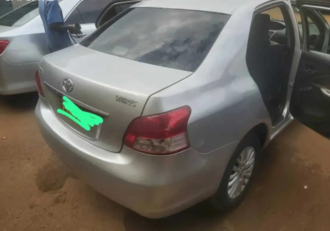 toyota-yaris-big-3