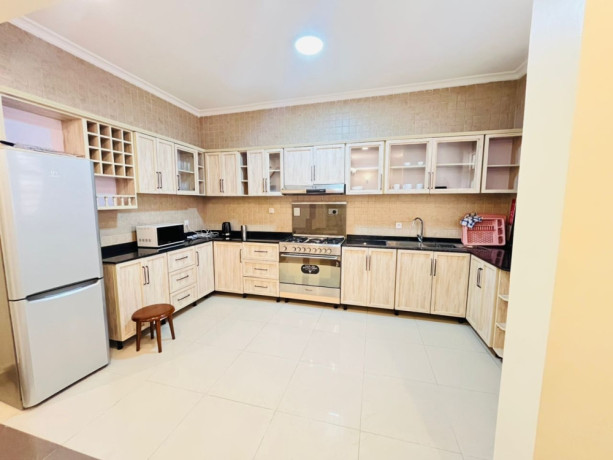 nyarutarama-prime-location-furnished-house-for-rent-in-kigali-big-5