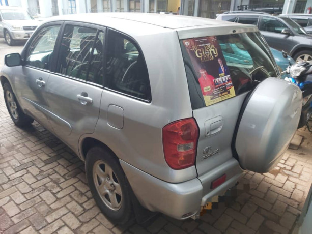 toyota-rav4-big-1