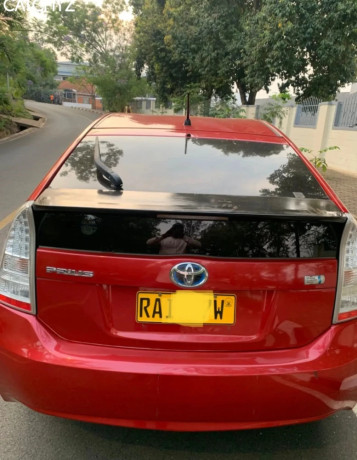 toyota-prius-hybrid-automatic-for-sale-big-2