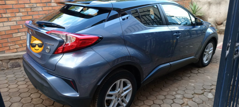 toyota-chr-big-2