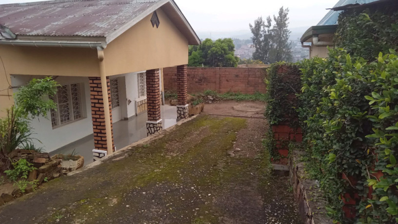 kigali-plot-with-an-old-house-for-sale-in-kimihurura-rugando-big-5