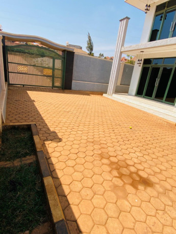 bs-80-very-nice-unfurnished-house-for-rent-gasogi-gasabo-big-11