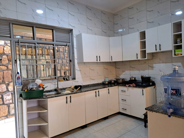 kimironko-modern-house-for-sale-in-kigali-big-7