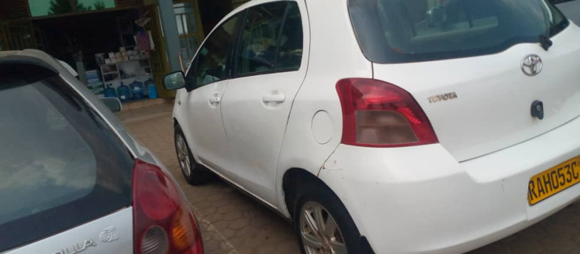 toyota-yaris-big-2