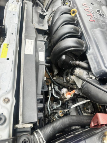 toyota-corolla-clean-condition-low-fuel-consumption-ready-to-drive-big-5